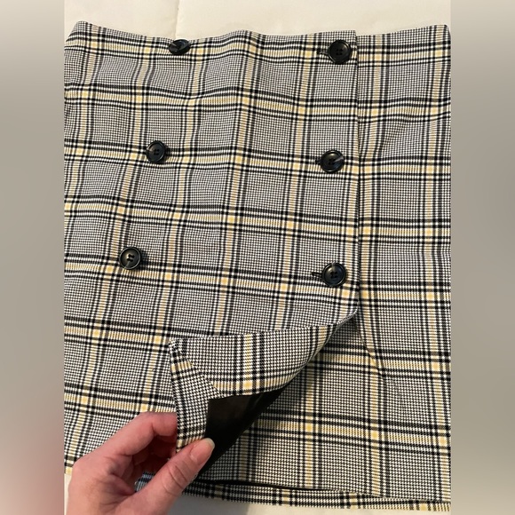 H&M Plaid “Clueless” Skirt - Picture 5 of 8